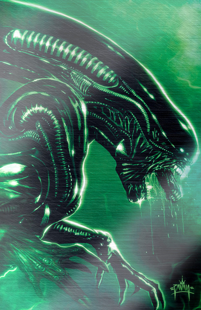 FAME: SIGOURNEY WEAVER (ALIEN) GLOW IN THE DARK NYCC EXCLUSIVE METAL COVER BY MARTIN ZAVALA